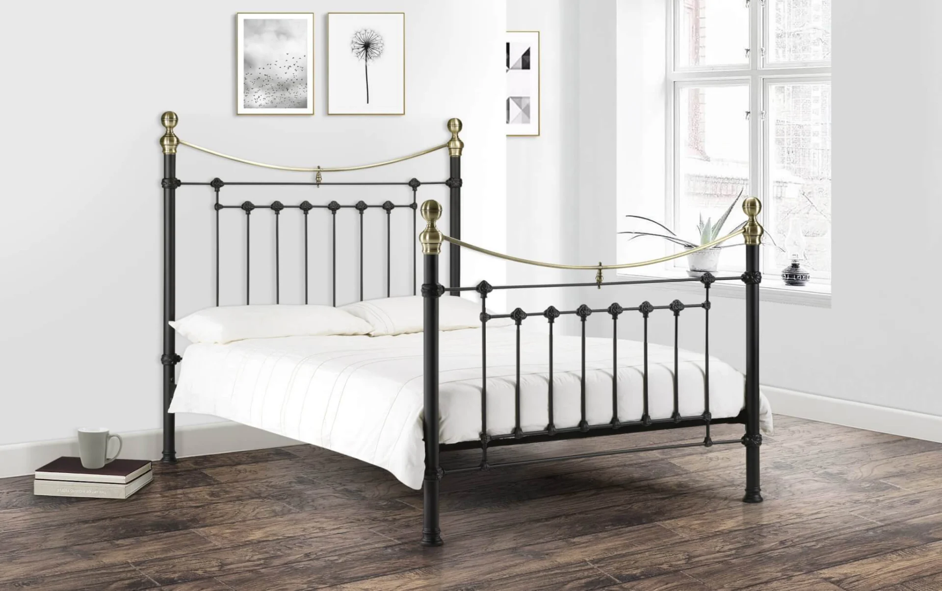 VIC005-Victoria-Metal-135cm-Double-Bed-Black-Roomset_1-scaled