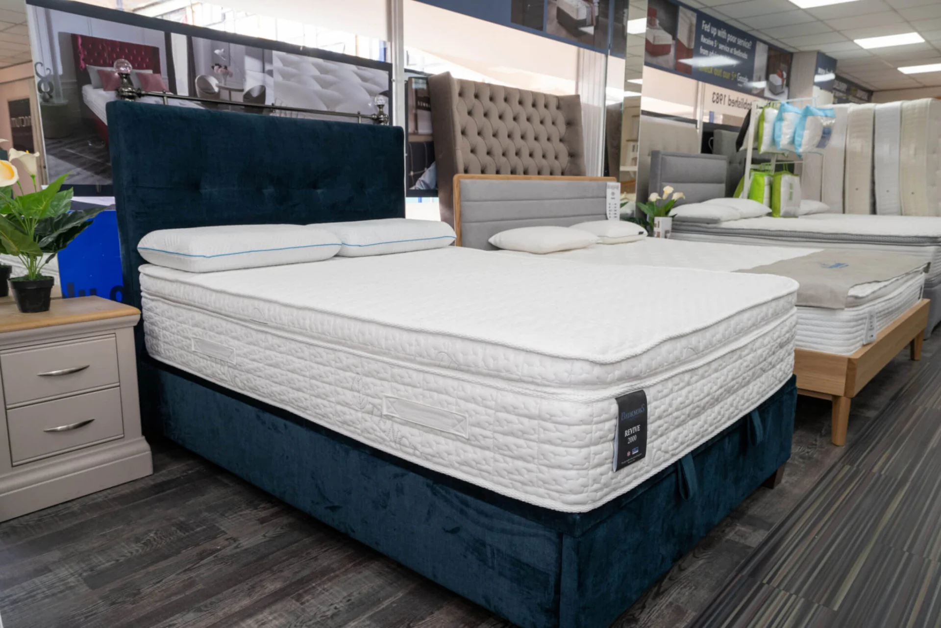 Revive 2000 Divan Set